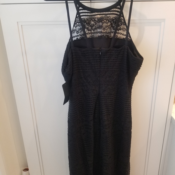 Black Guess Los Angeles Lace Dress - Picture 2 of 3
